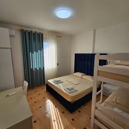 Apartment Xhuliano *